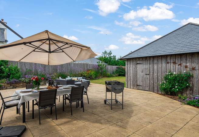There's oodles of space on the patio for al fresco dining and lounging in the sun.