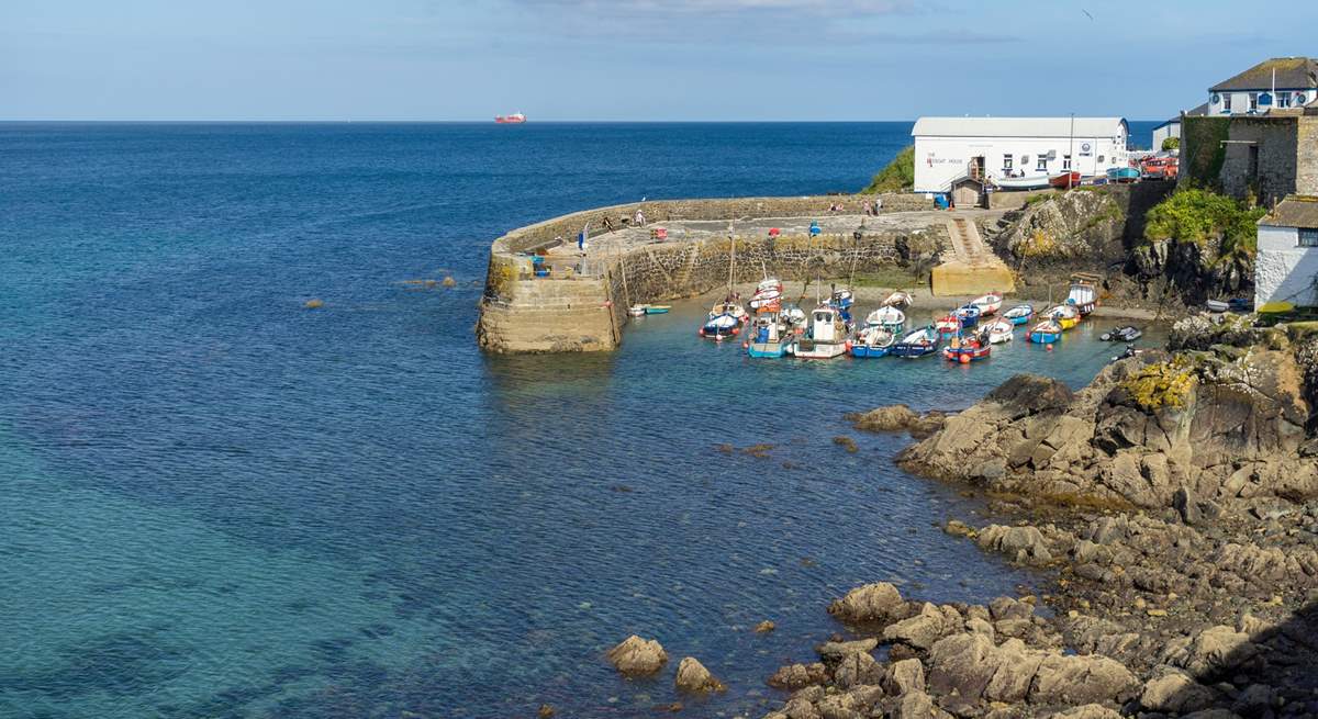 The pretty village centre of Coverack is a short stroll away along the coast path.