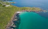 What a stunning location! The Nest is a delightful apartment in The Headland, Coverack. - Thumbnail Image