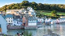 Kingsand and Cawsand offer the perfect spot to enjoy a pasty with a view!