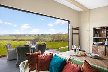 This fabulous location has far-reaching views across the surrounding countryside.