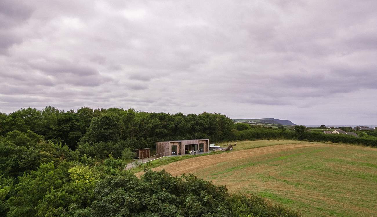 Enjoy this rural and peaceful retreat and get back to nature. 