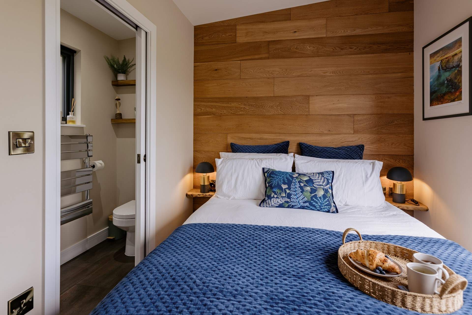 Where each bedroom has it's own en-suite.