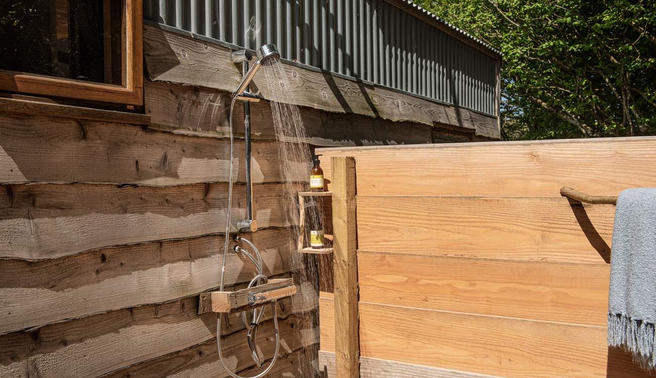 Shower al fresco after a refreshing wild swim!