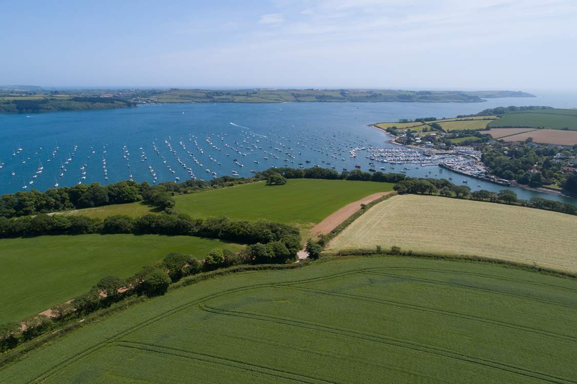 The location couldn't be more picturesque!