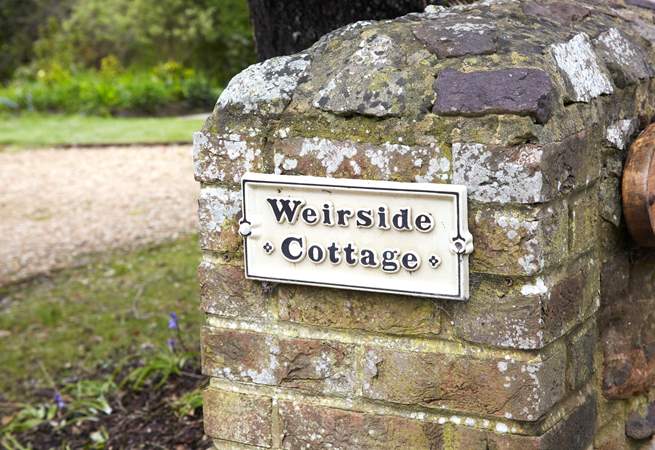 Welcome to Weirside Cottage. 