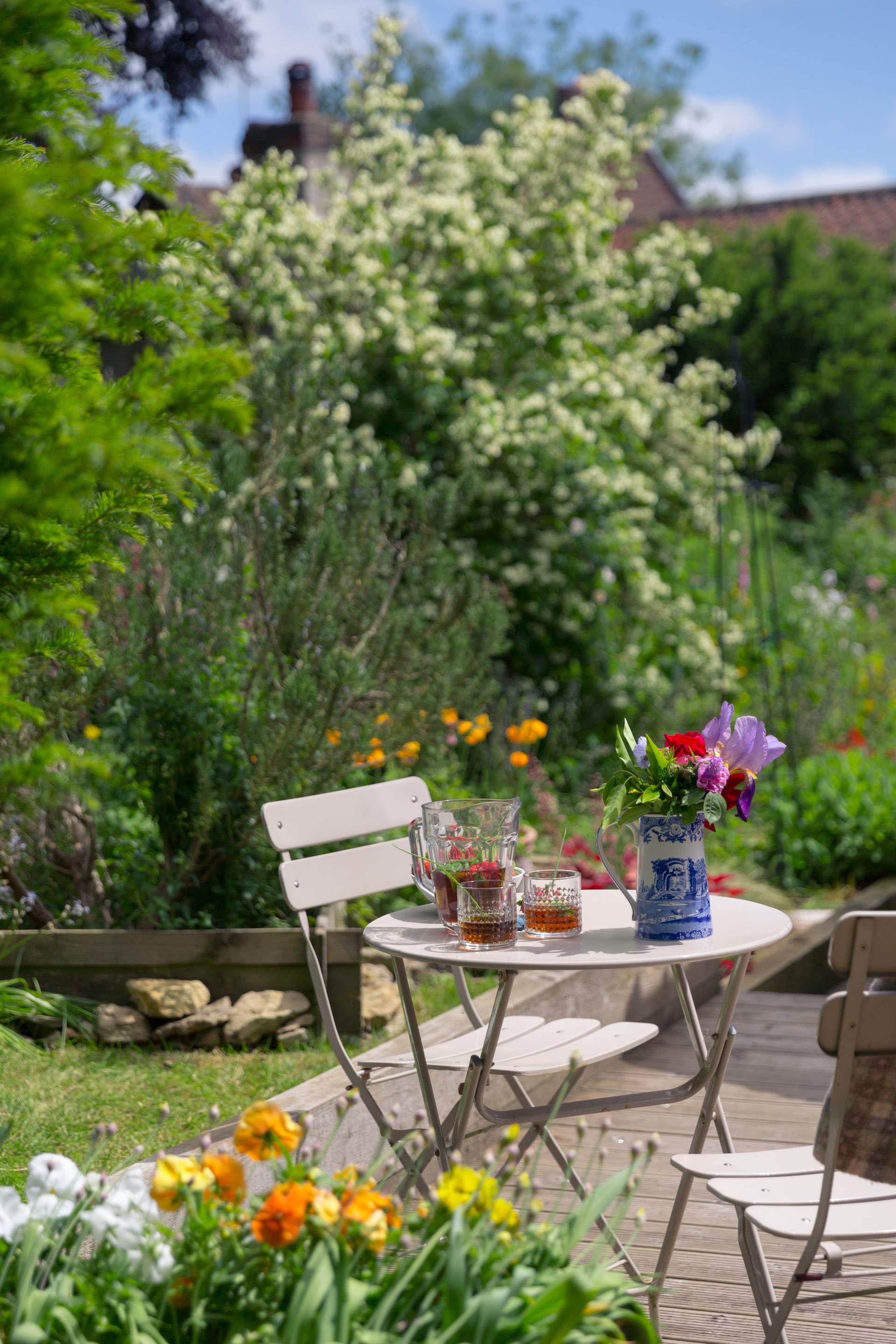 A fabulous place to sit for a drink in the sun.
