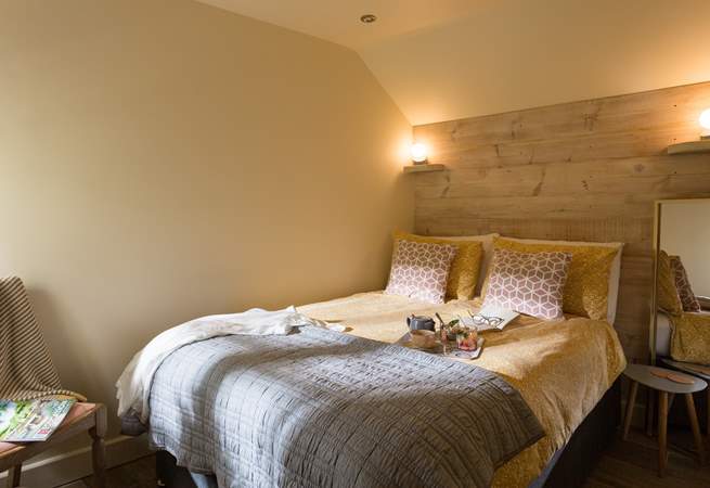 A beautiful cosy bedroom to rest your head after a day out sightseeing.