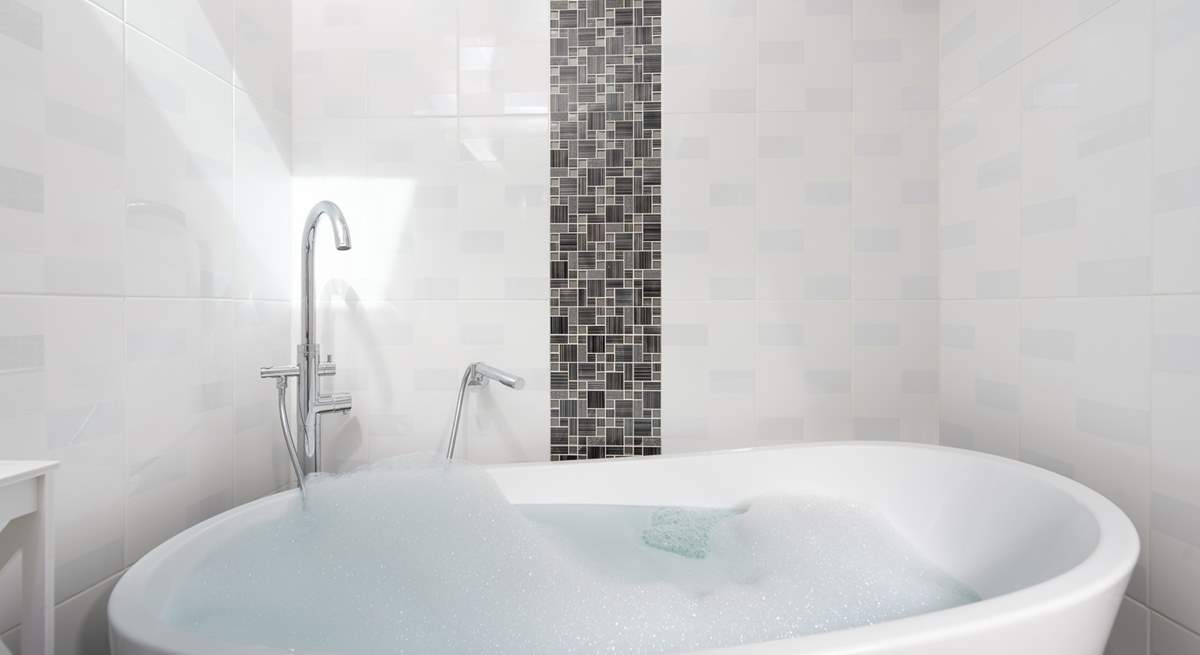 A gorgeous freestanding bath - bubbles of either variety optional!