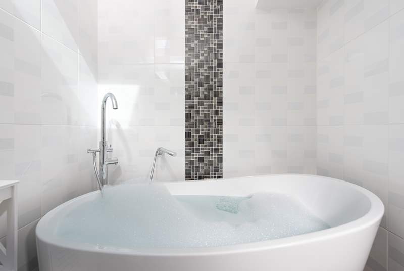 A gorgeous freestanding bath - bubbles of either variety optional!