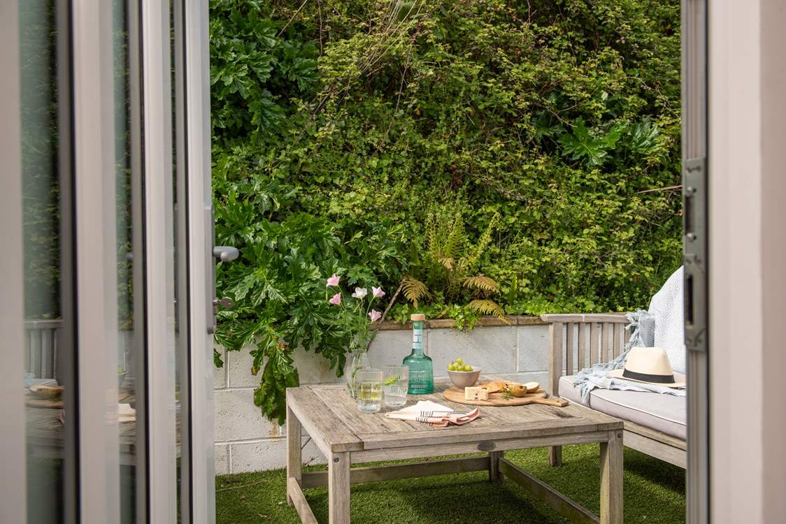 Take a peek to the terrace at the back.