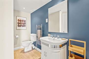 The en suite.