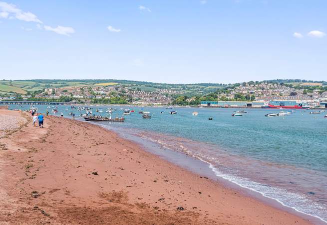 Shaldon beach, which is right on your doorstep, is perfect for those early morning or late evening romantic walks.