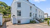 The Retreat is an apartment-style abode that can be found in this glorious house.
Please note, the parking space is behind the house, up the driveway to the left hand side of the picture.