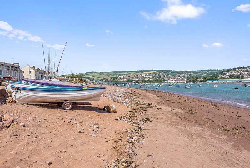 Sandy Shaldon Beach is just across the road from The Retreat. Good luck tearing the little ones away from this fabulous beach. 