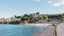 The beautiful Blue Flag Breakwater beach in Brixham is fully equipped with a beautiful restaurant.