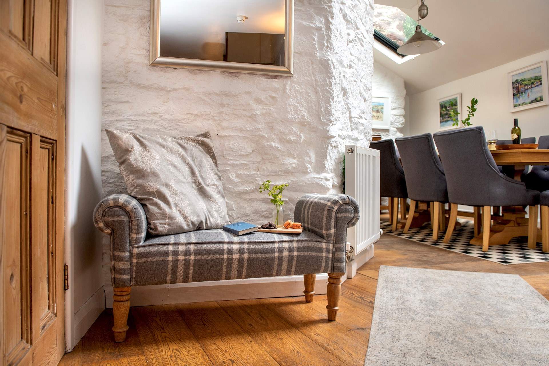 Lovely touches throughout.