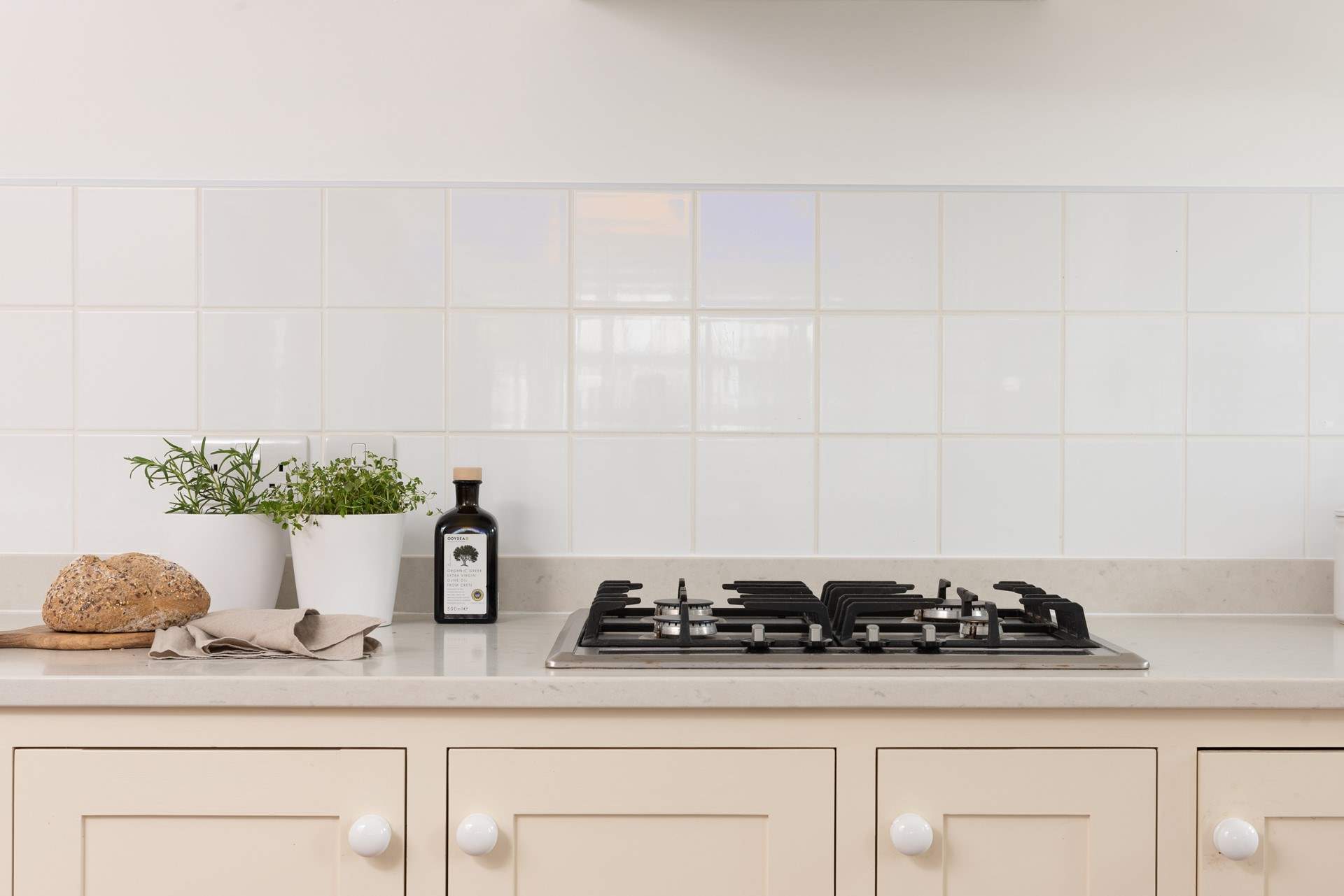 You'll find everything you need for preparing meals.