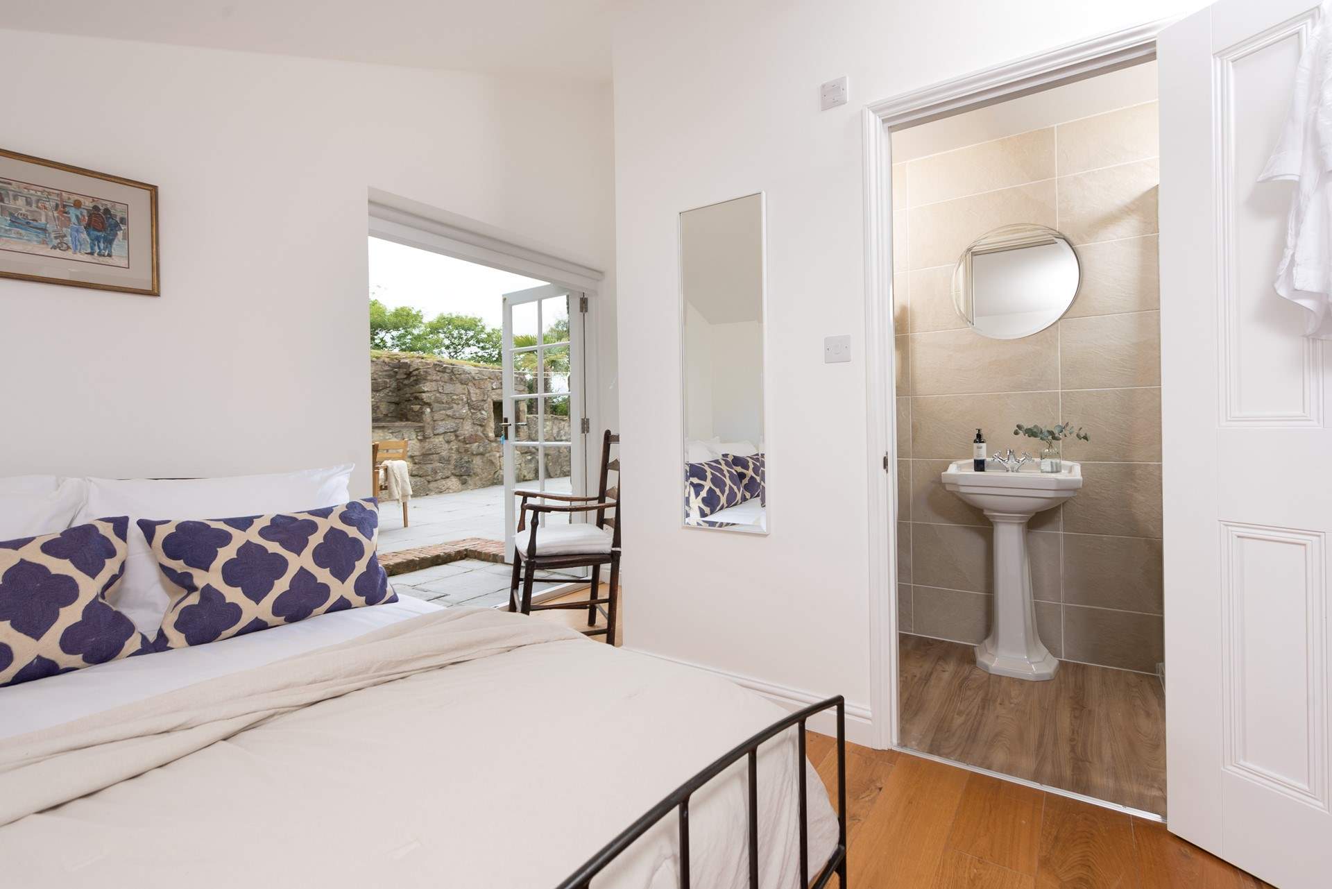 A lovely spot to perch with your morning beverage.