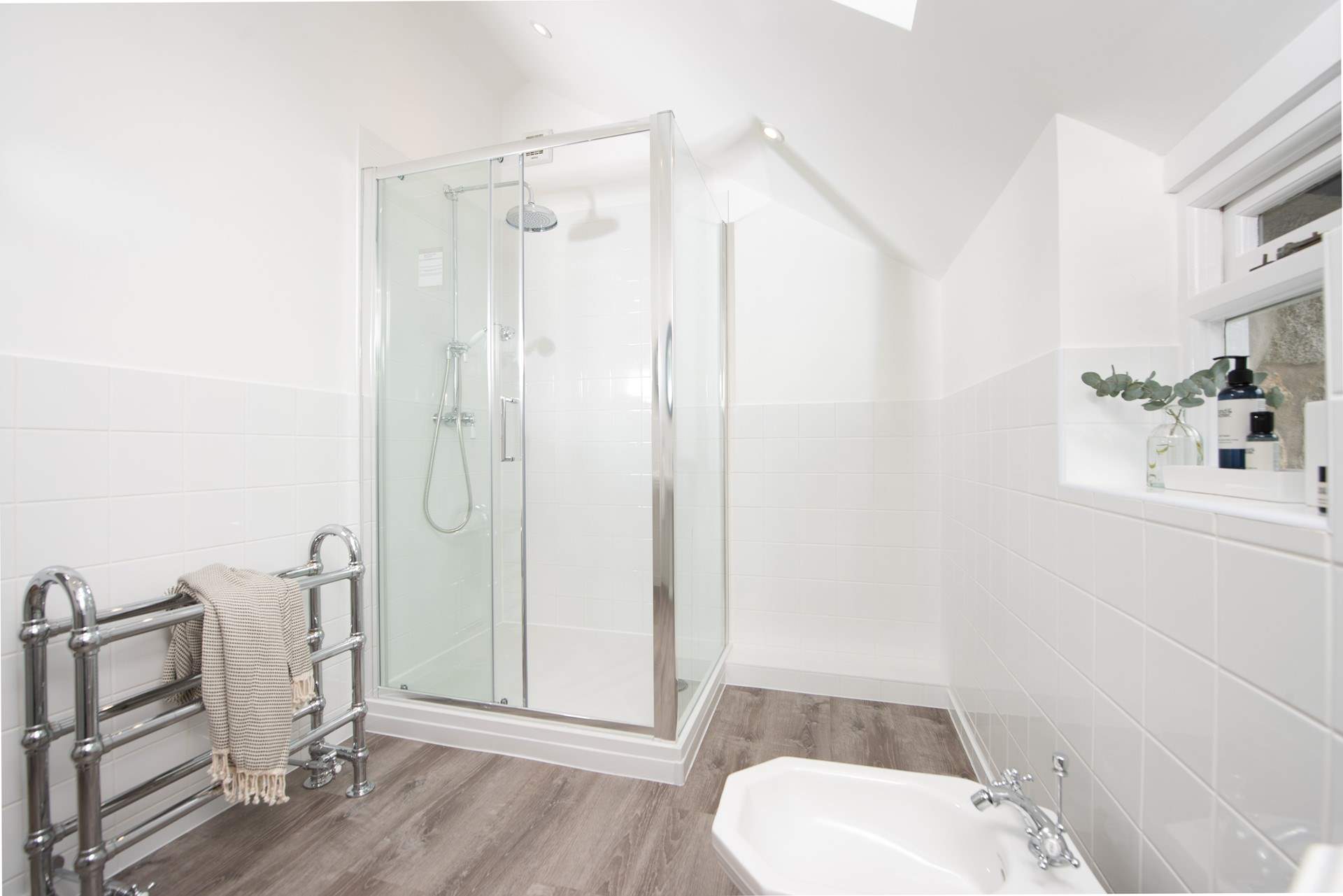 The spacious en suite shower-room.