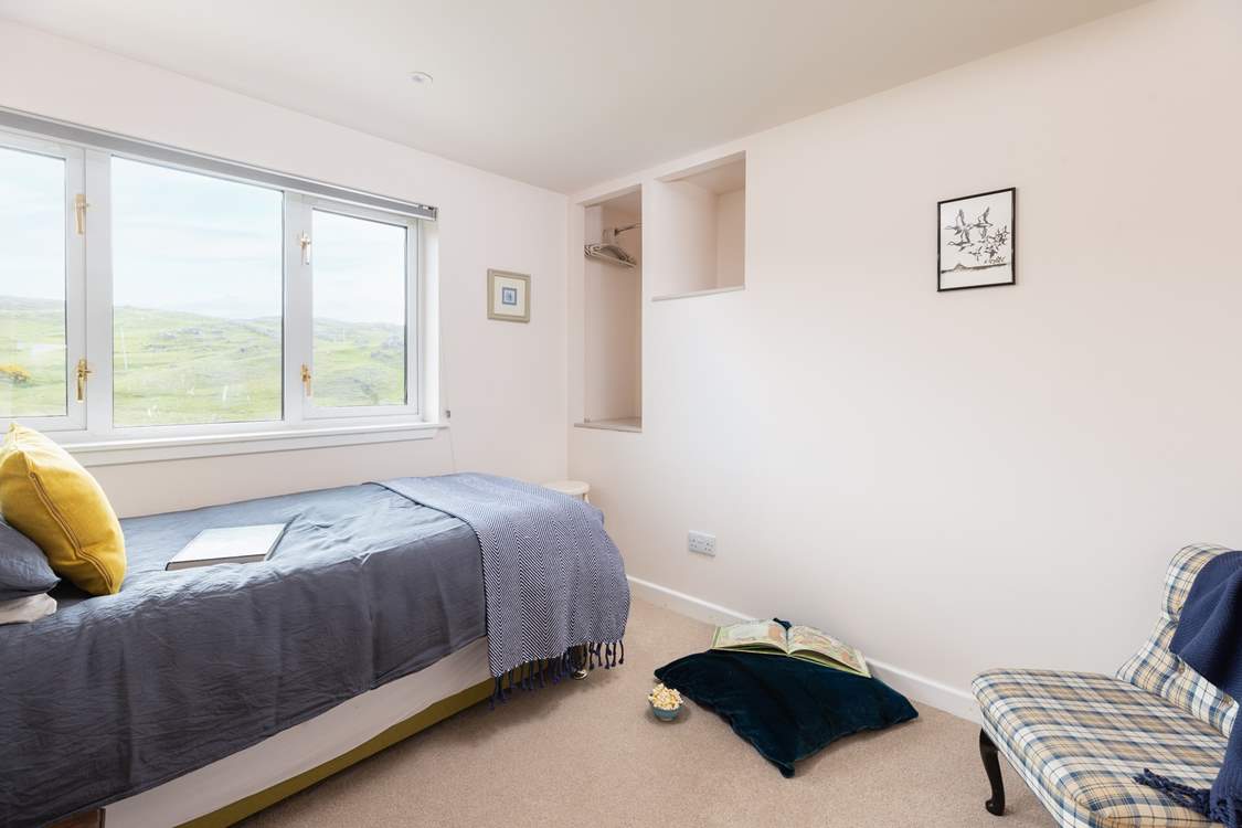 This single bedroom is great for kids. There's a trundle bed too.