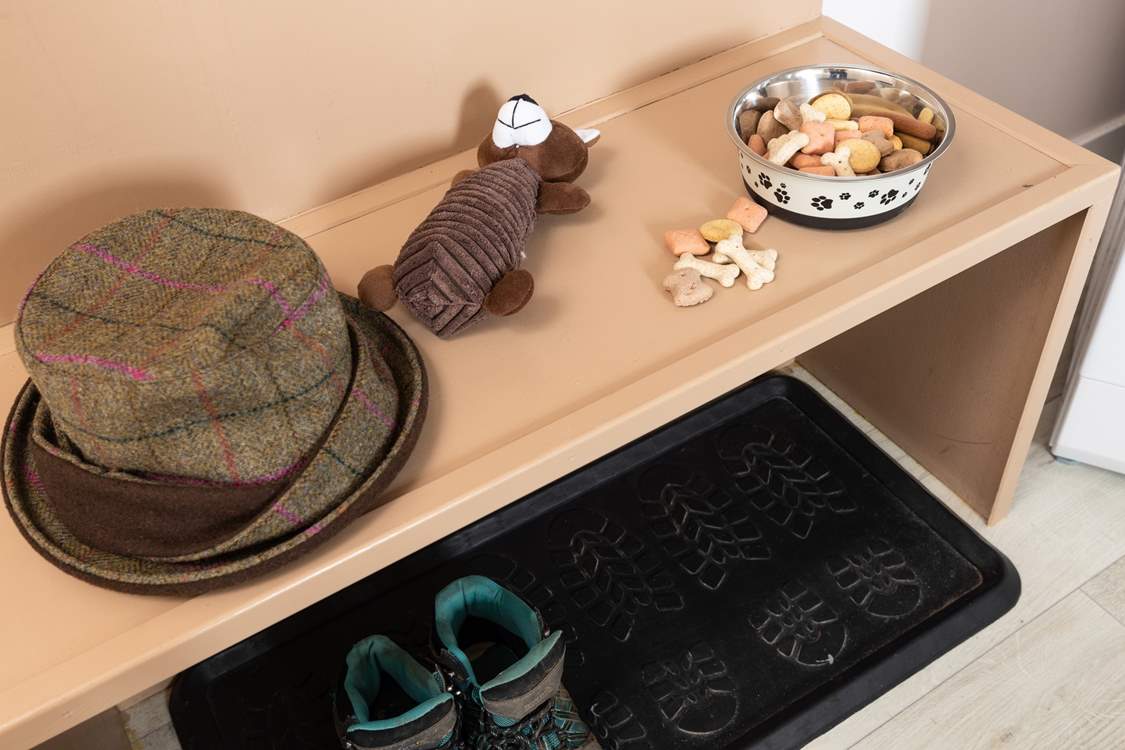 Your four-legged friends are most welcome.