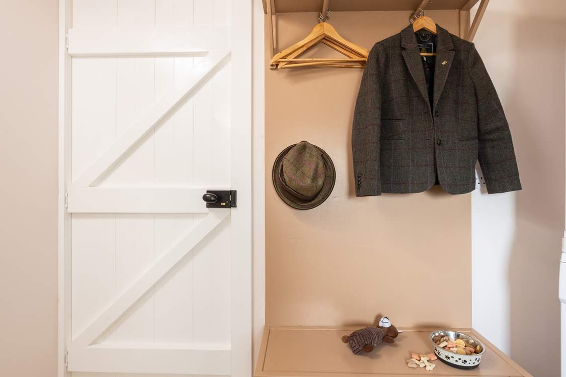 The large utility/shower-room on the ground floor has space to hang your clothes after a walk in the hills.