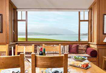 The amazing view from the dining-table.