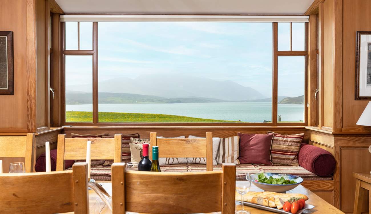 The amazing view from the dining-table.