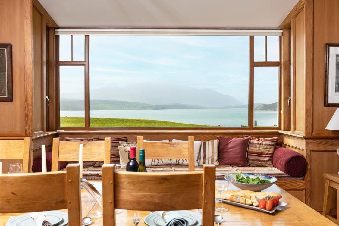 The amazing view from the dining-table.