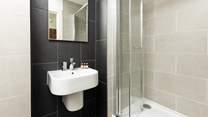 En suite to bedroom 6.