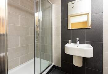 En suite to bedroom 3.