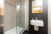 En suite to bedroom 3.