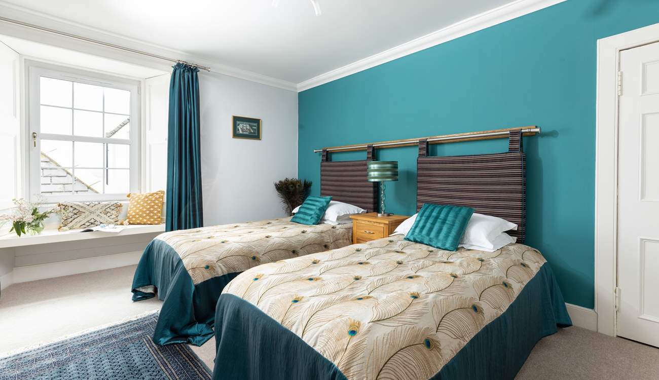 Bedroom 4 has twin beds.