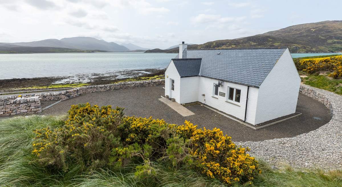 Welcome to Shore Cottage., a traditional highland cottage set in spectacular surroundings.