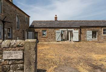Traditional cobbled yard, showing the farmhouse which will always be unoccupied during your stay.