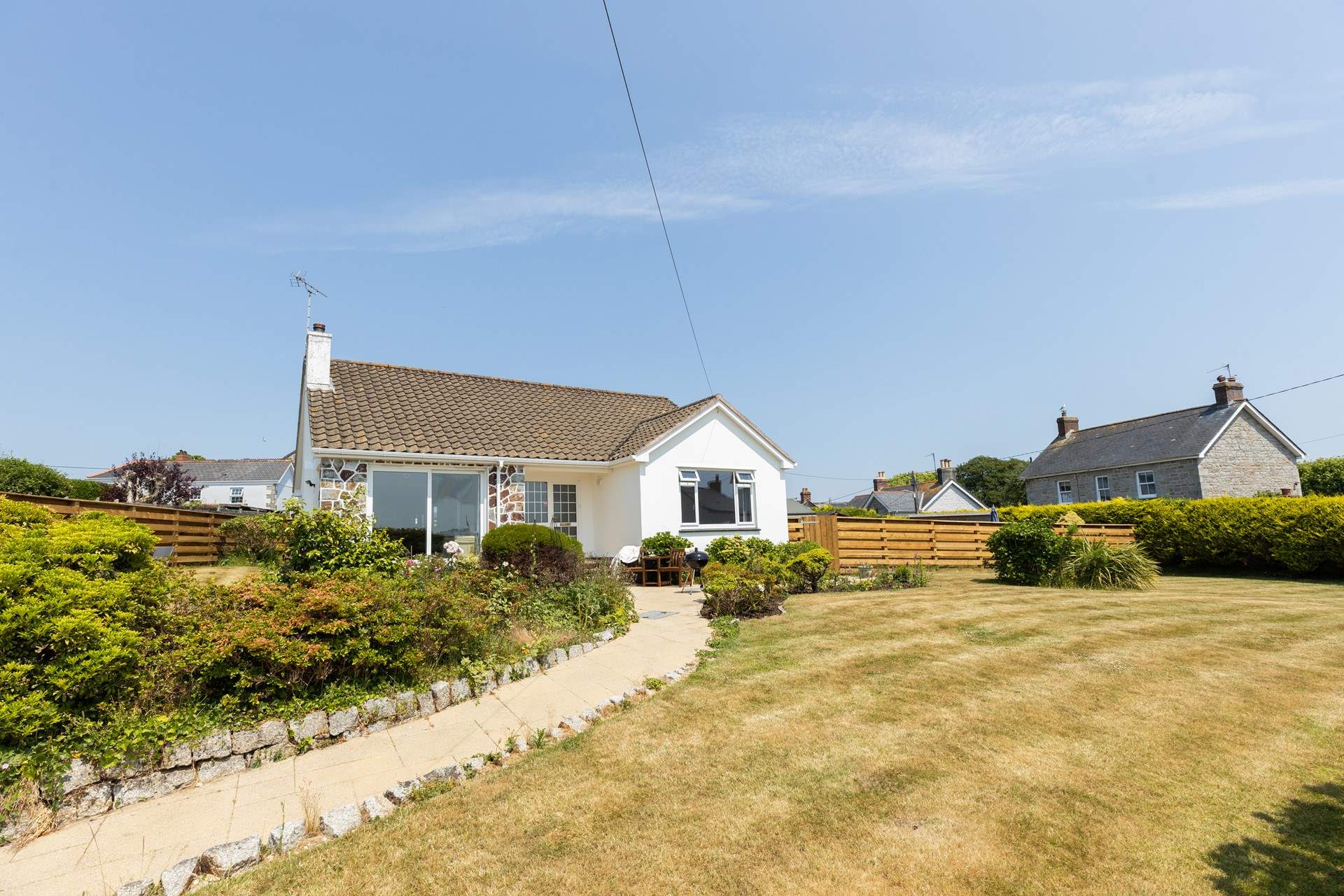 Welcome to Shar Mar, a delightful and spacious property for four.