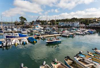 Mylor Yacht Harbour has a cafe and a restaurant. You can hire self drive boats here too or just sit by the water and enjoy a light lunch.