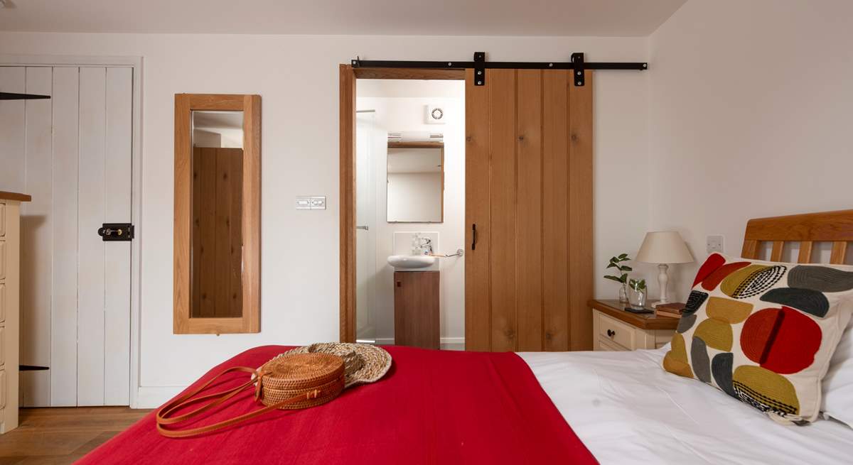 This bedroom has an en suite shower-room. 