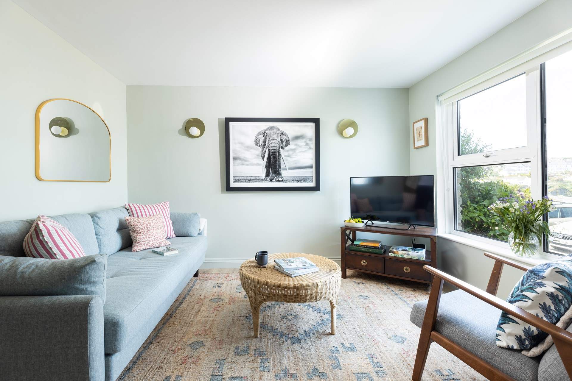 The gorgeous sitting-area has views towards Gerrans Bay and beyond. 