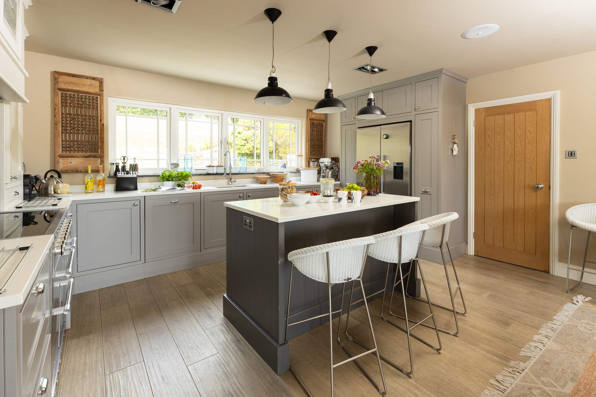 The fabulous kitchen with range cooker and large fridge/freezer, room to chill all of your holiday goodies and tasty treats.