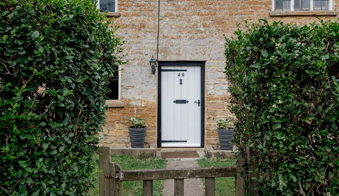 Set back from the village road Pippins is a cosy cottage.