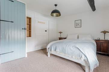 A beautiful bedroom to relax in.