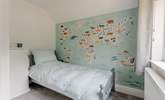 The cheerful single room ideal for children. - Thumbnail Image