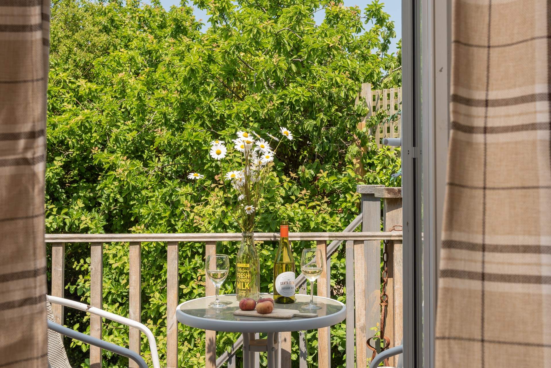 The perfect spot for a pre dinner glass of wine. 