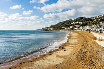 The stunning frontage at Ventnor esplanade with its shops, restaurants and of course, the long sandy beach.