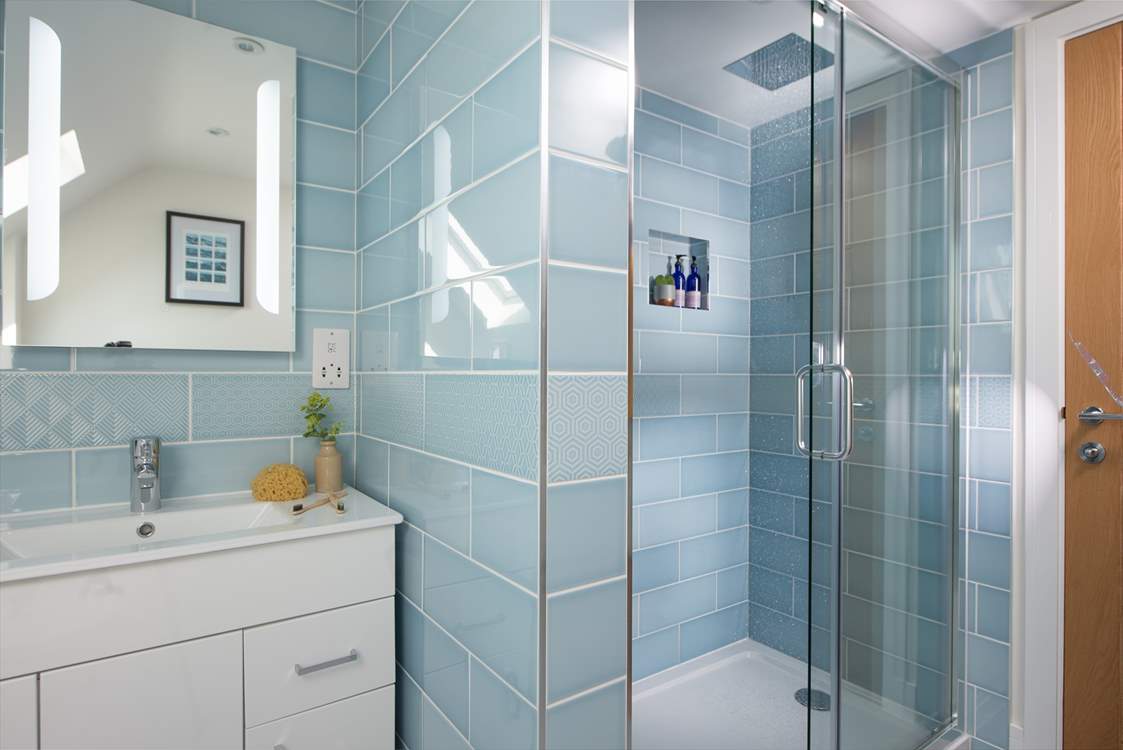 The stylish family shower-room