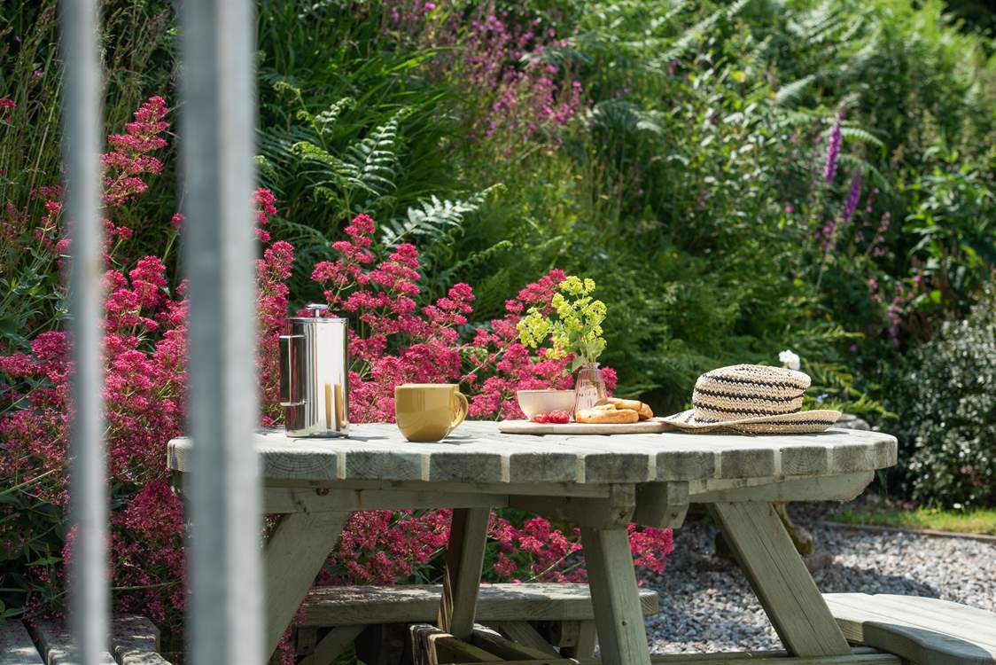 Enjoy a well deserved break at this rural beauty.