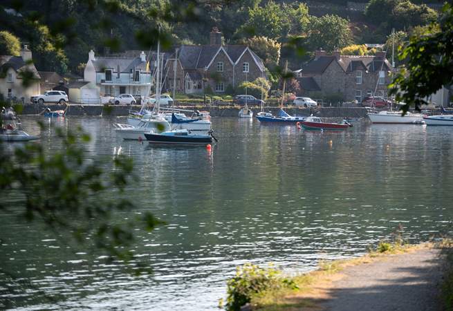 Why not take a stroll around the picturesque quay and choose an ice cream from the van.