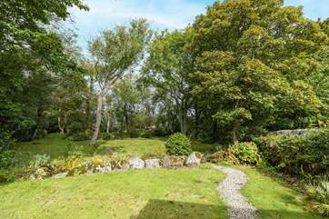 The grounds at Barn Cottage are phenomenal. Please take care, and do not leave children unattended as there is a little brook that runs through the grounds.